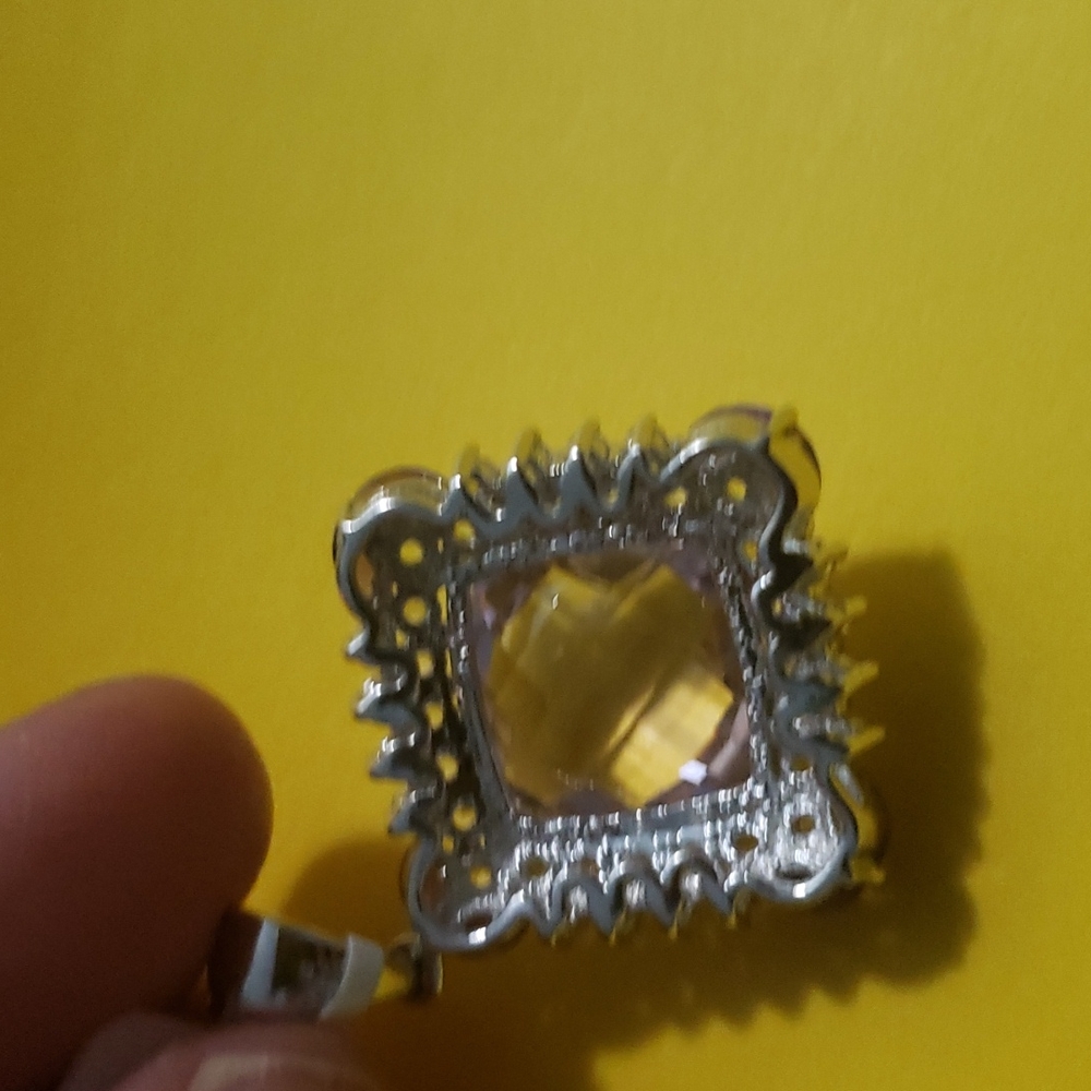 Pendant - Picture 3 of 5